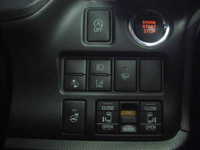 エスクァイア Ｇｉ　プレミアムパッケージ　ブラックテーラード　ナビ　ＴＶ　バックカメラ　ＥＴＣ　ドライブレコーダー　スマートキー　両側電動スライドドア　スタッドレスタイヤアルミ付き有り（12枚目）