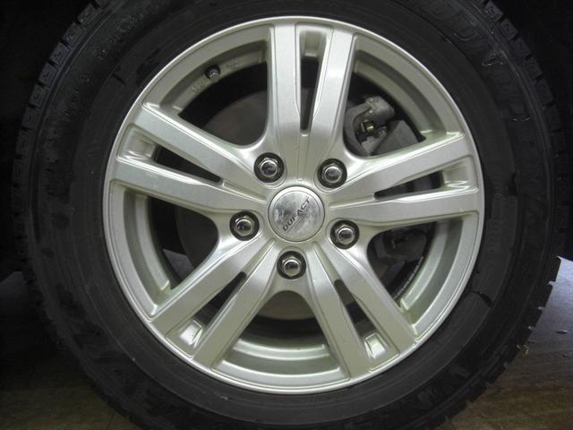 エスクァイア Ｇｉ　プレミアムパッケージ　ブラックテーラード　ナビ　ＴＶ　バックカメラ　ＥＴＣ　ドライブレコーダー　スマートキー　両側電動スライドドア　スタッドレスタイヤアルミ付き有り（19枚目）