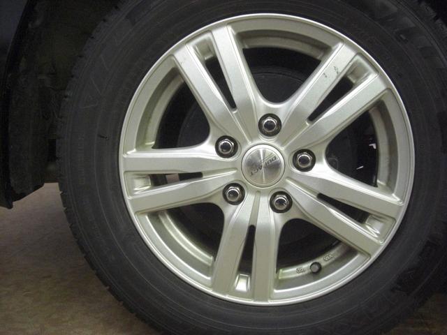 エスクァイア Ｇｉ　プレミアムパッケージ　ブラックテーラード　ナビ　ＴＶ　バックカメラ　ＥＴＣ　ドライブレコーダー　スマートキー　両側電動スライドドア　スタッドレスタイヤアルミ付き有り（20枚目）