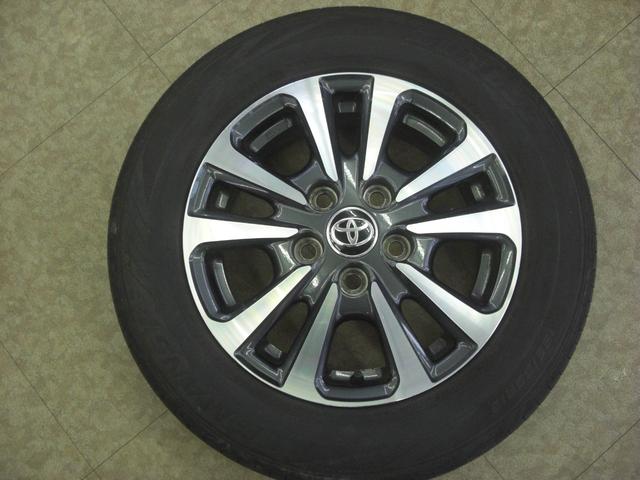 エスクァイア Ｇｉ　プレミアムパッケージ　ブラックテーラード　ナビ　ＴＶ　バックカメラ　ＥＴＣ　ドライブレコーダー　スマートキー　両側電動スライドドア　スタッドレスタイヤアルミ付き有り（23枚目）