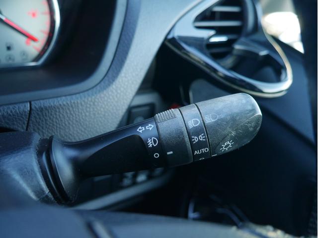 ヴォクシー ＺＳ　Ｇ’ｓ　純正ナビ　テレビ　バックカメラ　両側パワースライドドア　フリップダウンモニター　ドライブレコーダー　ＡＳＳＵＲＡレーダー探知機　ＥＴＣ　Ｂｌｕｅｔｏｏｔｈ（17枚目）