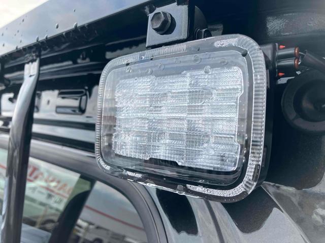 ハイゼットトラック エクストラ　４ＷＤ　届け出済み未使用車　ＣＶＴ　９インチディスプレイオーディオ　バックカメラマ　スマートキー　アイドリングストップ　電動格納ミラー　オートライト　ＡＢＳ　ＥＳＣ　エアコン（21枚目）