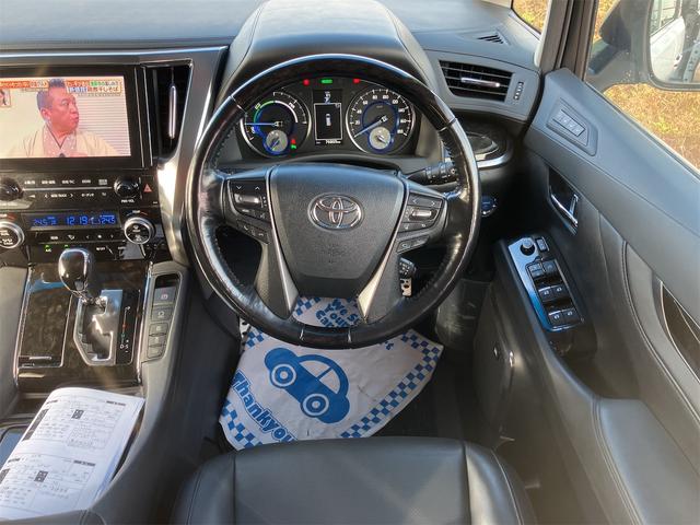 ヴェルファイアハイブリッド ＺＲ　Ｇエディション　４ＷＤ　ハイブリッド　ドライブレコーダー　ＥＴＣ　バックカメラ　ナビ　ＴＶ　両側電動スライドドア　クリアランスソナー　オートクルーズコントロール　オートマチックハイビーム　オートライト（3枚目）