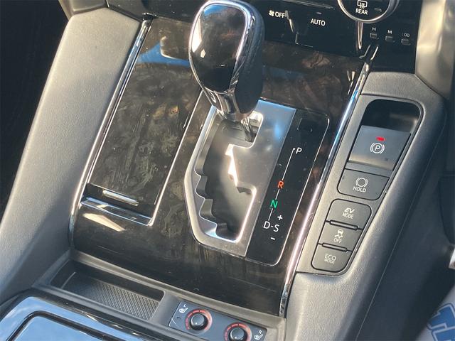 ヴェルファイアハイブリッド ＺＲ　Ｇエディション　４ＷＤ　ハイブリッド　ドライブレコーダー　ＥＴＣ　バックカメラ　ナビ　ＴＶ　両側電動スライドドア　クリアランスソナー　オートクルーズコントロール　オートマチックハイビーム　オートライト（9枚目）