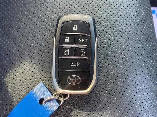 ヴェルファイアハイブリッド ＺＲ　Ｇエディション　４ＷＤ　ハイブリッド　ドライブレコーダー　ＥＴＣ　バックカメラ　ナビ　ＴＶ　両側電動スライドドア　クリアランスソナー　オートクルーズコントロール　オートマチックハイビーム　オートライト（12枚目）