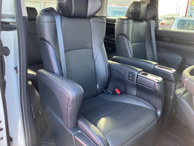 ヴェルファイアハイブリッド ＺＲ　Ｇエディション　４ＷＤ　ハイブリッド　ドライブレコーダー　ＥＴＣ　バックカメラ　ナビ　ＴＶ　両側電動スライドドア　クリアランスソナー　オートクルーズコントロール　オートマチックハイビーム　オートライト（34枚目）