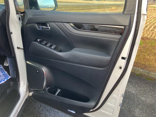 ヴェルファイアハイブリッド ＺＲ　Ｇエディション　４ＷＤ　ハイブリッド　ドライブレコーダー　ＥＴＣ　バックカメラ　ナビ　ＴＶ　両側電動スライドドア　クリアランスソナー　オートクルーズコントロール　オートマチックハイビーム　オートライト（42枚目）