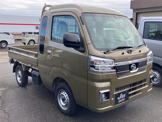 ハイゼットトラック ジャンボエクストラ　４ＷＤ　ＡＴ　９インチディスプレイオーディオ　バックカメラ　スマートキー　アイドリングストップ　電動格納ミラー　オートライト　ＥＳＣ　エアコン　パワーウィンドウ　運転席エアバッグ（2枚目）