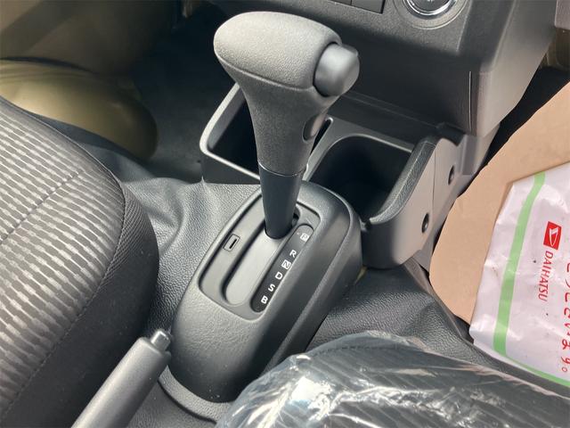 ハイゼットトラック ジャンボエクストラ　４ＷＤ　ＡＴ　９インチディスプレイオーディオ　バックカメラ　スマートキー　アイドリングストップ　電動格納ミラー　オートライト　ＥＳＣ　エアコン　パワーウィンドウ　運転席エアバッグ（18枚目）