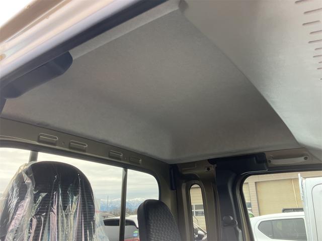 ハイゼットトラック ジャンボエクストラ　４ＷＤ　ＡＴ　９インチディスプレイオーディオ　バックカメラ　スマートキー　アイドリングストップ　電動格納ミラー　オートライト　ＥＳＣ　エアコン　パワーウィンドウ　運転席エアバッグ（19枚目）