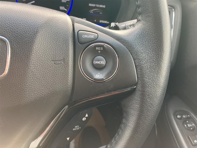 ヴェゼル ハイブリッドＸ　４ＷＤ　ドライブレコーダー　ＥＴＣ　バックカメラ　オートクルーズコントロール　衝突被害軽減システム　ナビ　ＴＶ　オートライト　ＬＥＤヘッドランプ　アルミホイール　スマートキー　シートヒーター　ＡＴ（11枚目）