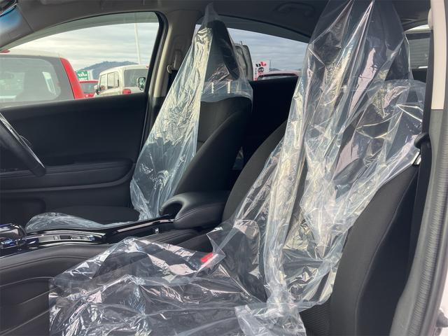 ヴェゼル ハイブリッドＸ　４ＷＤ　ドライブレコーダー　ＥＴＣ　バックカメラ　オートクルーズコントロール　衝突被害軽減システム　ナビ　ＴＶ　オートライト　ＬＥＤヘッドランプ　アルミホイール　スマートキー　シートヒーター　ＡＴ（29枚目）