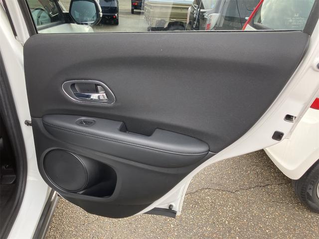 ヴェゼル ハイブリッドＸ　４ＷＤ　ドライブレコーダー　ＥＴＣ　バックカメラ　オートクルーズコントロール　衝突被害軽減システム　ナビ　ＴＶ　オートライト　ＬＥＤヘッドランプ　アルミホイール　スマートキー　シートヒーター　ＡＴ（35枚目）