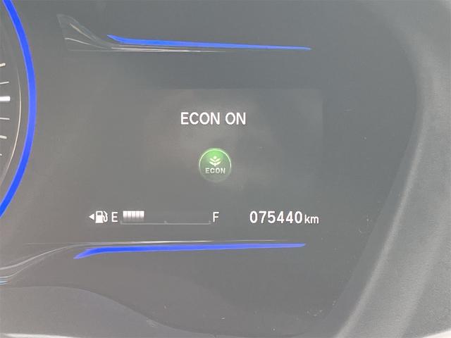 ヴェゼル ハイブリッドＸ　４ＷＤ　ドライブレコーダー　ＥＴＣ　バックカメラ　オートクルーズコントロール　衝突被害軽減システム　ナビ　ＴＶ　オートライト　ＬＥＤヘッドランプ　アルミホイール　スマートキー　シートヒーター　ＡＴ（41枚目）