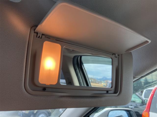 ヴェゼル ハイブリッドＸ　４ＷＤ　ドライブレコーダー　ＥＴＣ　バックカメラ　オートクルーズコントロール　衝突被害軽減システム　ナビ　ＴＶ　オートライト　ＬＥＤヘッドランプ　アルミホイール　スマートキー　シートヒーター　ＡＴ（42枚目）