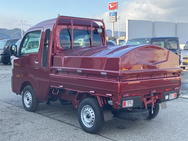 ハイゼットトラック ジャンボエクストラ　４ＷＤ　トラカバー付き　届け出済み未使用車　ＣＶＴ　衝突被害軽減システム　クリアランスソナー　スマートキー　アイドリングストップ　オートライト　ＬＥＤヘッドランプ　ＡＢＳ　ＥＳＣ　エアコン（6枚目）