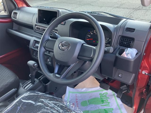 ハイゼットトラック ジャンボエクストラ　４ＷＤ　トラカバー付き　届け出済み未使用車　ＣＶＴ　衝突被害軽減システム　クリアランスソナー　スマートキー　アイドリングストップ　オートライト　ＬＥＤヘッドランプ　ＡＢＳ　ＥＳＣ　エアコン（16枚目）