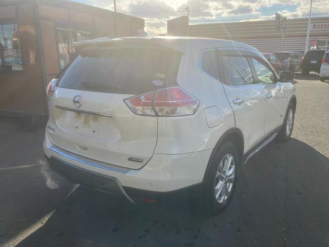 エクストレイル 20X ハイブリッド エマージェンシーブレーキP ハイブリッド4WD・スマートキー・純正ナビ/TV/DVD/BT・バックカメラ・ナビ連動2.0ETC・ハーフレザーシート・本革ステアリング・LEDヘッドライト&フォグ・17インチAW・シートヒーター(8枚目)