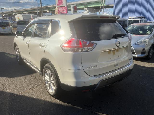 エクストレイル 20X ハイブリッド エマージェンシーブレーキP ハイブリッド4WD・スマートキー・純正ナビ/TV/DVD/BT・バックカメラ・ナビ連動2.0ETC・ハーフレザーシート・本革ステアリング・LEDヘッドライト&フォグ・17インチAW・シートヒーター(9枚目)