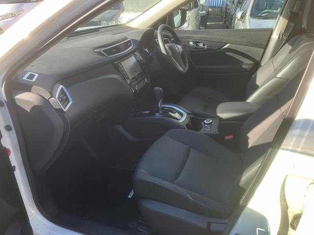 エクストレイル 20X ハイブリッド エマージェンシーブレーキP ハイブリッド4WD・スマートキー・純正ナビ/TV/DVD/BT・バックカメラ・ナビ連動2.0ETC・ハーフレザーシート・本革ステアリング・LEDヘッドライト&フォグ・17インチAW・シートヒーター(17枚目)