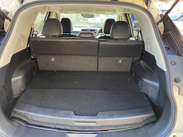 エクストレイル 20X ハイブリッド エマージェンシーブレーキP ハイブリッド4WD・スマートキー・純正ナビ/TV/DVD/BT・バックカメラ・ナビ連動2.0ETC・ハーフレザーシート・本革ステアリング・LEDヘッドライト&フォグ・17インチAW・シートヒーター(19枚目)