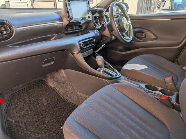 TOYOTA YARIS HYBRID G