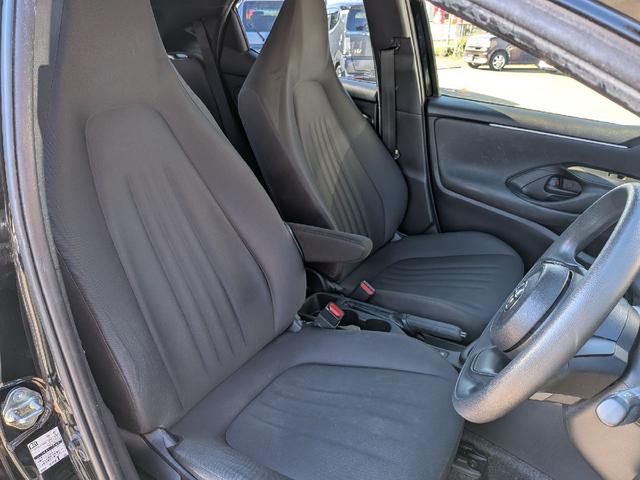 TOYOTA YARIS HYBRID G