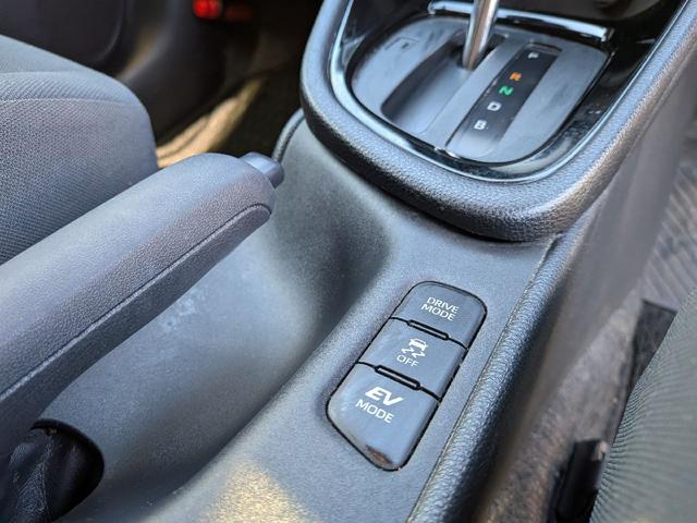 TOYOTA YARIS HYBRID G