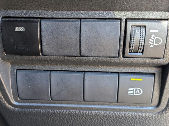 TOYOTA YARIS HYBRID G