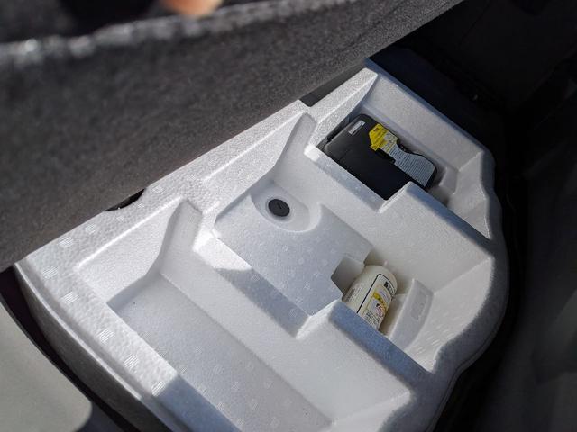 TOYOTA YARIS HYBRID G