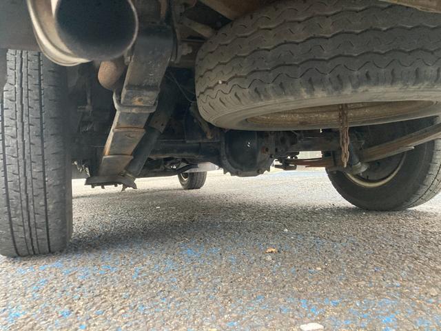 キャラバン ロングＤＸ　５速マニュアルミッション　ロング　ディーゼル　４ＷＤ　純正デッキ（17枚目）