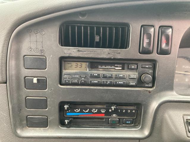 キャラバン ロングＤＸ　５速マニュアルミッション　ロング　ディーゼル　４ＷＤ　純正デッキ（23枚目）