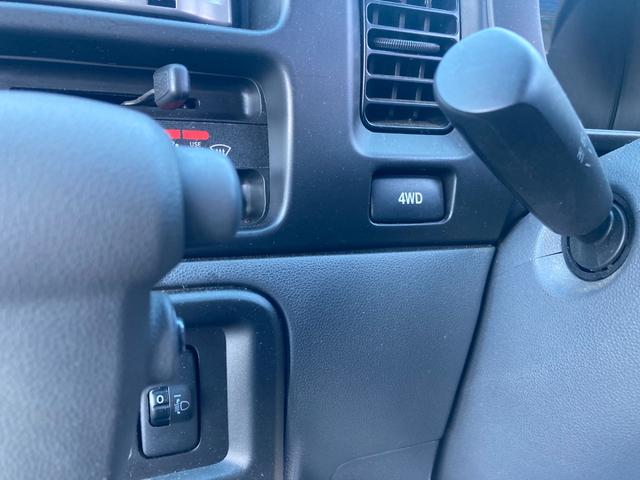ハイゼットカーゴ デッキバン　社外ナビ　ワンセグＴＶ　ＣＤ　４ＷＤ　ドアバイザー　フロアーマット（14枚目）