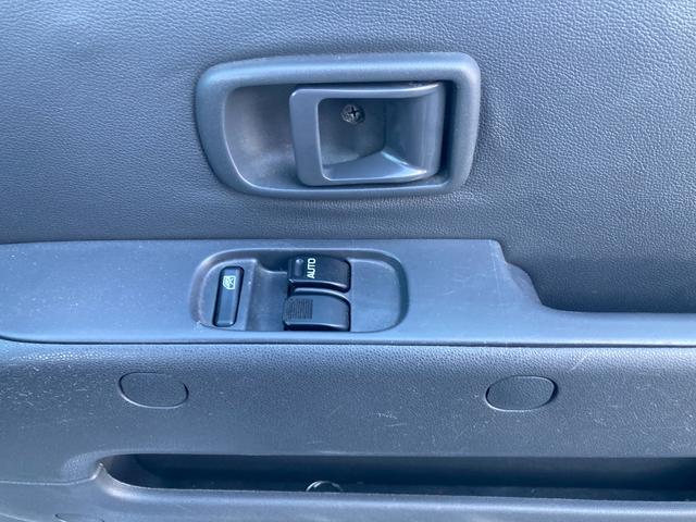 ハイゼットカーゴ デッキバン　社外ナビ　ワンセグＴＶ　ＣＤ　４ＷＤ　ドアバイザー　フロアーマット（16枚目）