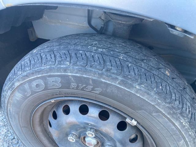 ハイゼットカーゴ デッキバン　社外ナビ　ワンセグＴＶ　ＣＤ　４ＷＤ　ドアバイザー　フロアーマット（27枚目）