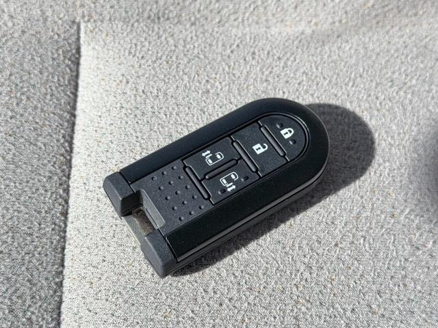 ムーヴキャンバス Gメイクアップリミテッド SAIII 4WD パナソニックナビ フルセグTV Bluetooth バックカメラ パノラマビュー ETC 両側パワースライドドア LEDヘッドライト アイドリングストップ クリアランスソナー スマートキー(46枚目)