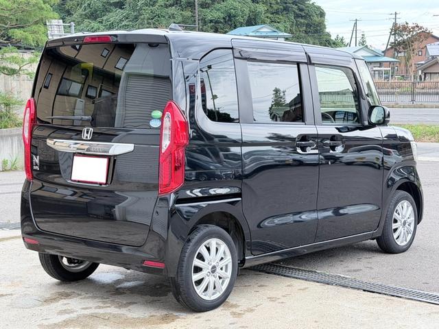 N-BOX G・EXホンダセンシング 4WD 純正ディスプレイオーディオ Bluetooth TV バックカメラ ETC スマートキー 左側パワースライドドア LEDヘッドライト アイドリングストップ シートヒーター クルーズコントロール(5枚目)