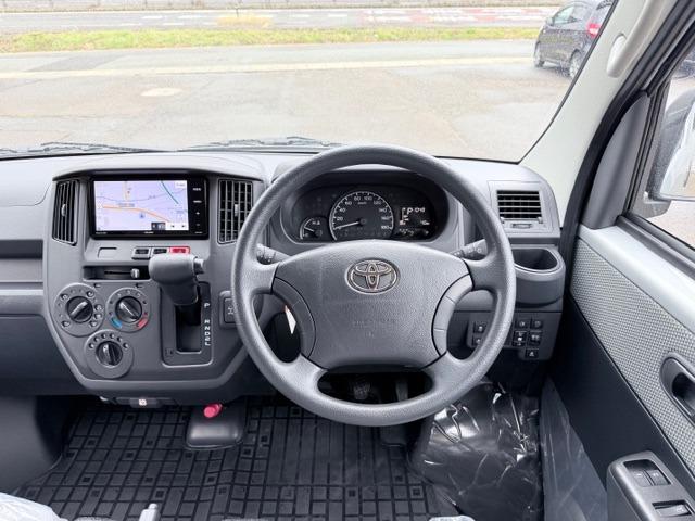 タウンエースバン ＧＬ　４ＷＤ　社外ナビ　フルセグ　スマートアシスト　ＬＥＤヘッドライト　ＬＥＤリヤフォグ　センターデフロック　寒冷地仕様　リヤヒーター　オートライト　キーレス　パワーウィンドウ　フロアマット　ドアバイザー（14枚目）