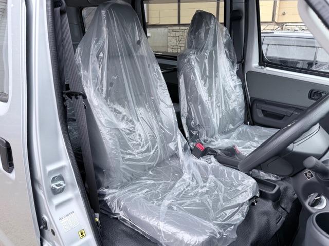 タウンエースバン ＧＬ　４ＷＤ　社外ナビ　フルセグ　スマートアシスト　ＬＥＤヘッドライト　ＬＥＤリヤフォグ　センターデフロック　寒冷地仕様　リヤヒーター　オートライト　キーレス　パワーウィンドウ　フロアマット　ドアバイザー（28枚目）