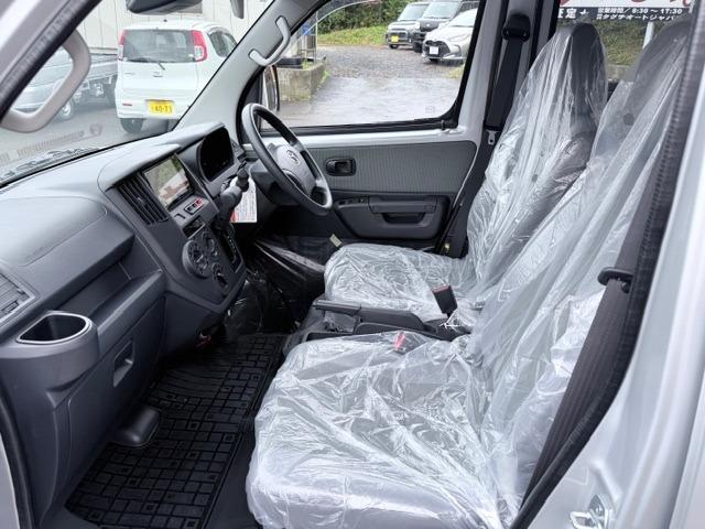 タウンエースバン ＧＬ　４ＷＤ　社外ナビ　フルセグ　スマートアシスト　ＬＥＤヘッドライト　ＬＥＤリヤフォグ　センターデフロック　寒冷地仕様　リヤヒーター　オートライト　キーレス　パワーウィンドウ　フロアマット　ドアバイザー（35枚目）