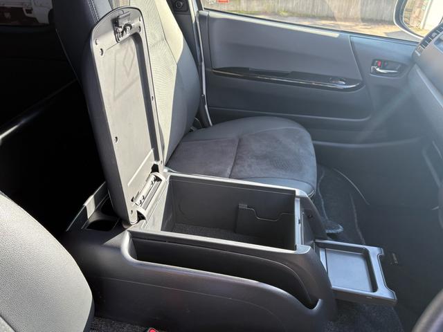 ハイエースバン スーパーＧＬ　ダークプライムＩＩ　４ＷＤ　ディーゼルターボ　トヨタセーフティセンス　ＬＥＤヘッドライト　社外１５インチＡＷ　ホワイトレタータイヤ　ＴＲＤエアロ　純正ナビ　バックカメラ　両側パワースライドドア　ＥＴＣ　スマートキー（36枚目）