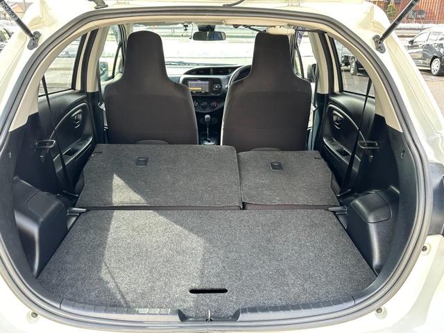 ヴィッツ Ｆ　４ＷＤ　１５インチＡＷ　社外ナビ　ＴＶ　ＥＴＣ　社外ドライブレコーダー　トヨタセーフティセンス　スマートキー　キーレス　プッシュスタート　フロントワイパーデアイサー　電動格納ミラー（39枚目）