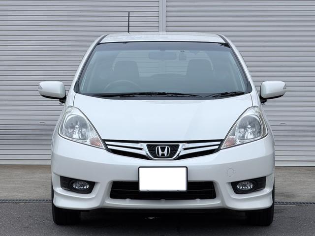 フィットシャトル １５Ｘ　ファインライン　４ＷＤ　ワンオーナー　純正ナビＴＶ　バックカメラ　ＥＴＣ　ドライブレコーダー　ＨＩＤヘッドライト　フォグランプ　スマートキー　フロントワイパーデアイサー　オートエアコン　クルーズコントロール（2枚目）