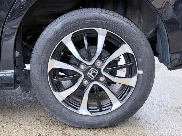 Ｎ－ＢＯＸカスタム Ｇ・Ｌホンダセンシング　４ＷＤ　純正ナビＴＶ　Ｂｌｕｅｔｏｏｔｈ　バックカメラ　両側パワースライドドア　ＬＥＤヘッドライト　ＬＥＤフォグランプ　シートヒーター　ＥＴＣ　クルーズコントロール　純正アルミホイール　オートエアコン（9枚目）