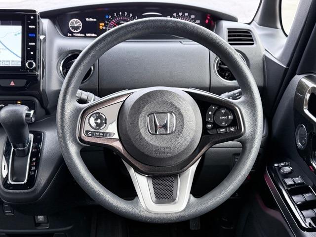 Ｎ－ＢＯＸカスタム Ｇ・Ｌホンダセンシング　４ＷＤ　純正ナビＴＶ　Ｂｌｕｅｔｏｏｔｈ　バックカメラ　両側パワースライドドア　ＬＥＤヘッドライト　ＬＥＤフォグランプ　シートヒーター　ＥＴＣ　クルーズコントロール　純正アルミホイール　オートエアコン（20枚目）