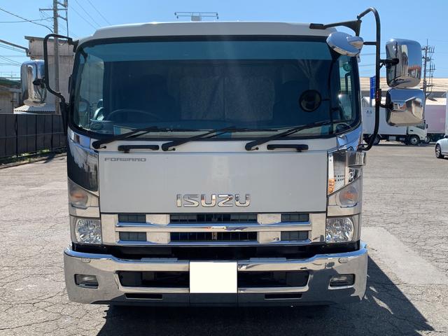 フォワード いすゞ ワイド ２台積み キャリアカー 積載車 ベットつき ターボ ６速ｍｔ 細谷車体製 ２台積み 最大積載量２ ６ｔ ラジコン ウインチ 油圧ゲート キャリア 積載車 キャリアカーの中古車詳細 中古車検索ならkurutown クルタウン