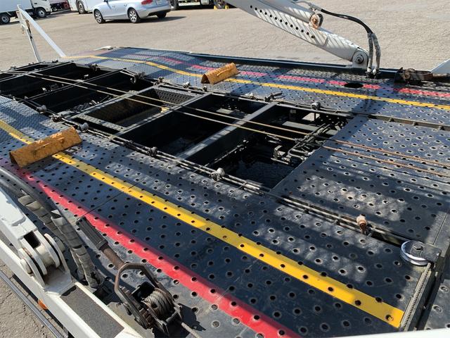 フォワード いすゞ ワイド ２台積み キャリアカー 積載車 ベットつき ターボ ６速ｍｔ 細谷車体製 ２台積み 最大積載量２ ６ｔ ラジコン ウインチ 油圧ゲート キャリア 積載車 キャリアカーの中古車詳細 中古車検索ならkurutown クルタウン