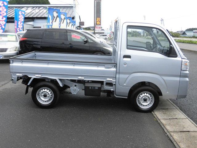 スタンダード 4WD(4枚目)