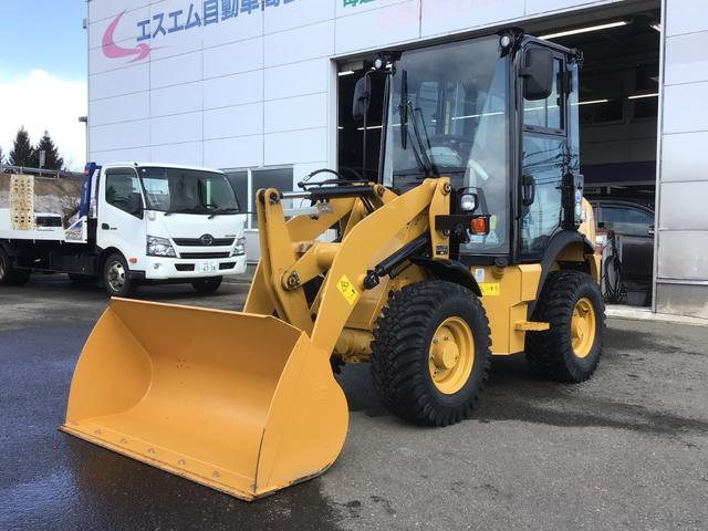 日本 ＣＡＴホイールローダー９０１Ｃ２　除雪仕様　スノーバケット０．５立米　稼働７０ｈ　ラジオ　サスペンションシート　スノータイヤ　スノーワイパー　ヒーター（8枚目）