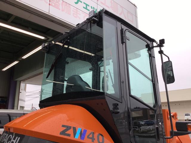 日本 日立ホイールローダー　ＺＷ４０－５Ｂ　除雪パッケージ　バケット容量０．７立米　稼働時間５ｈ　未作業車　サスペンションシート　ヒーター　スノータイヤ　後方作業灯　ラジオ付（40枚目）